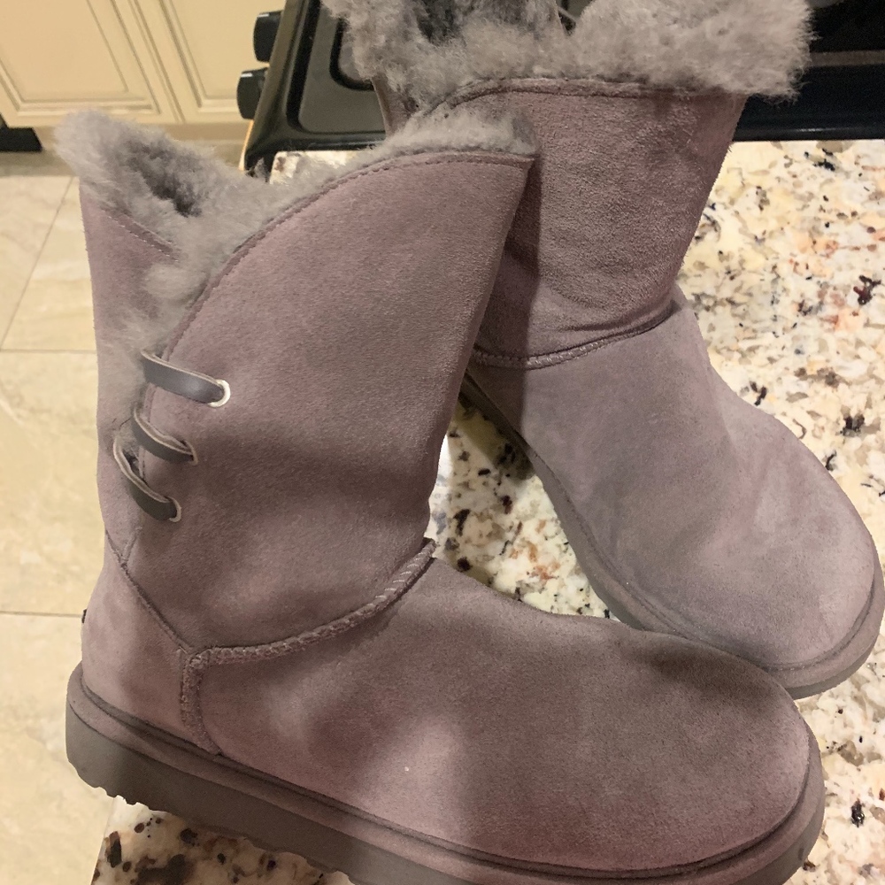 GREY UGG BOOTS WORN ONLY 2X